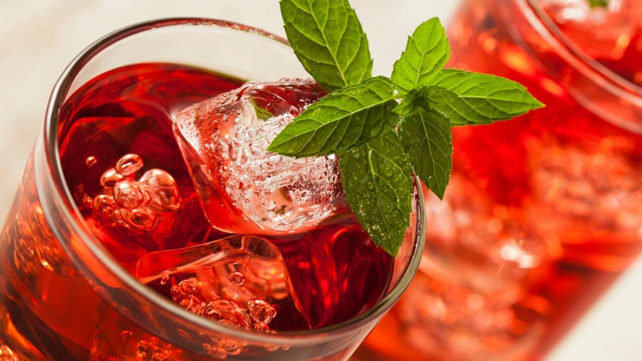 7 beneficios del agua de jamaica que debes conocer