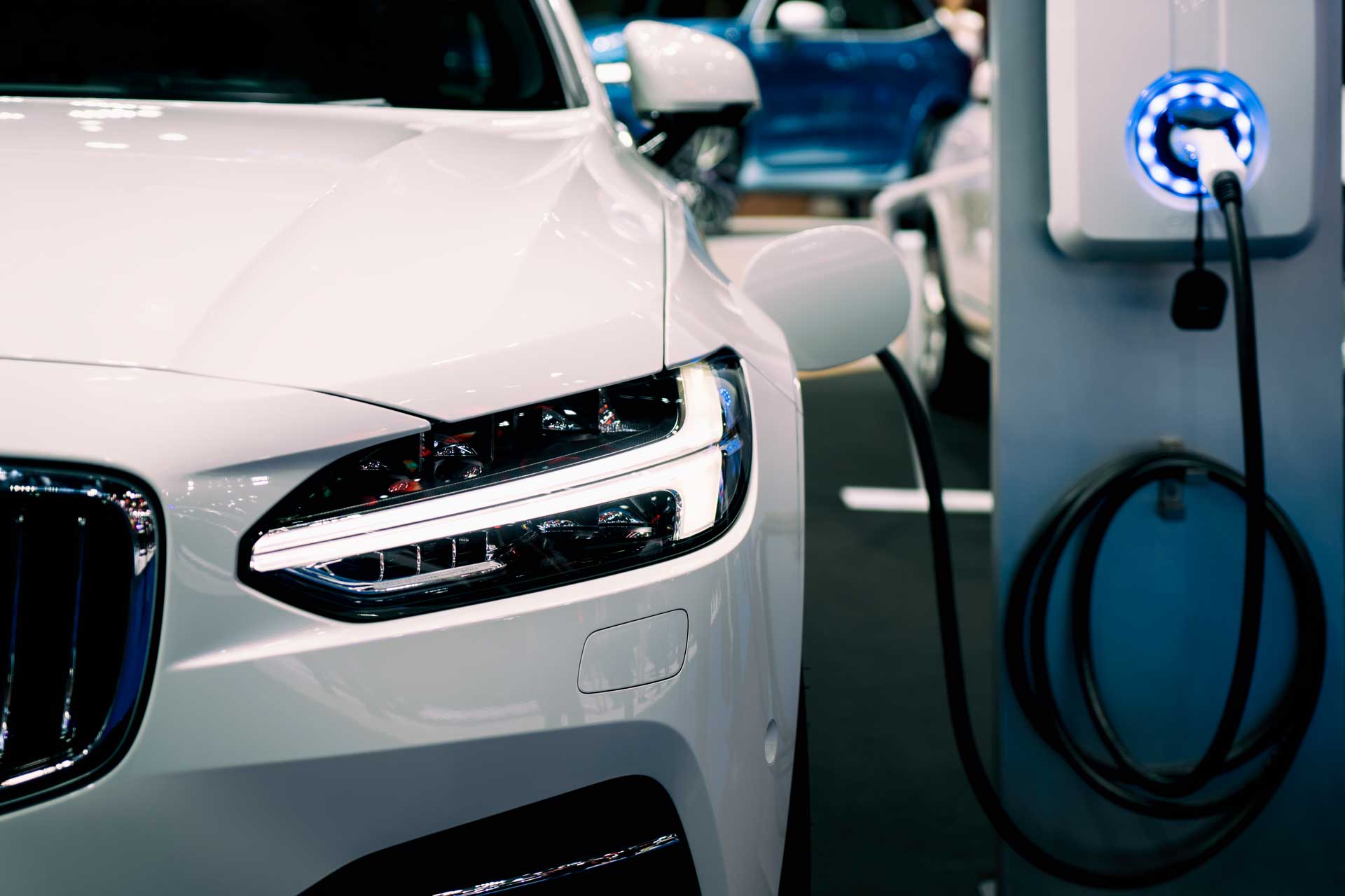 Vehículos eléctricos y costos asociados, vol II